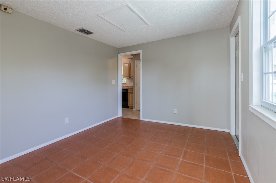 12914 Iona Road Fort Myers, FL 33908 - Photo 10 of 23 Gallery Image 10