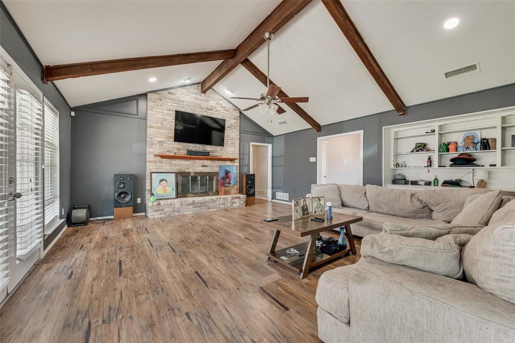 1301 Ranch Valley Drive DeSoto, TX 75115 - Photo 2 of 15