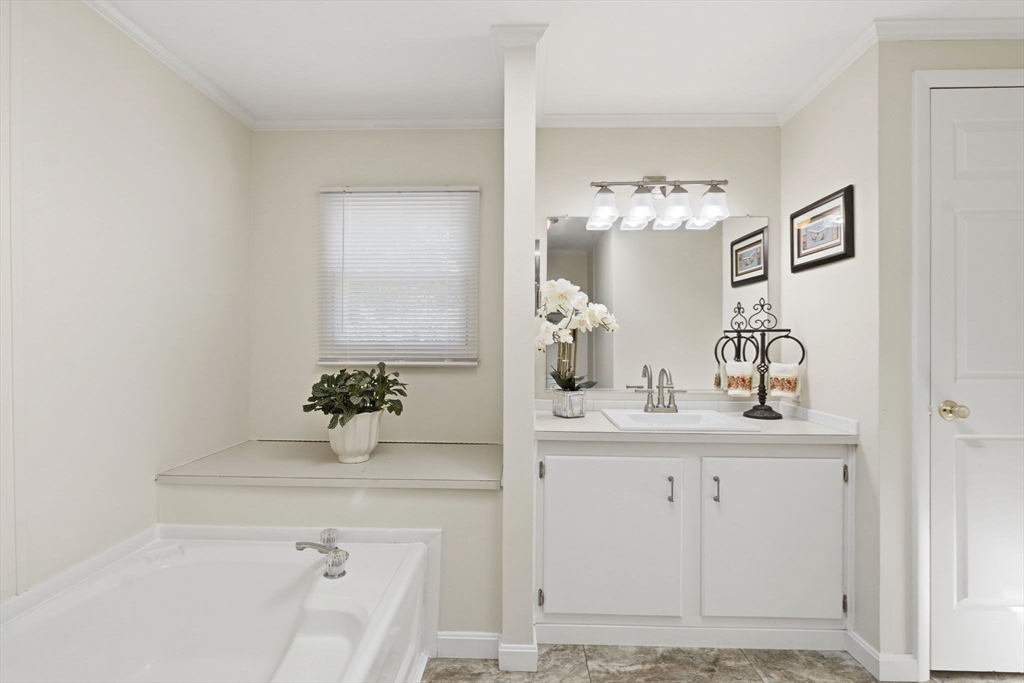 3 Queens Road, Unit 211 Attleboro, MA 02703 - Photo 26 of 42