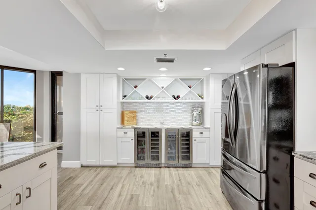 $1,150,000 | 4000 North Hwy A1A, Unit 402, Hutchinson Island, FL 34949