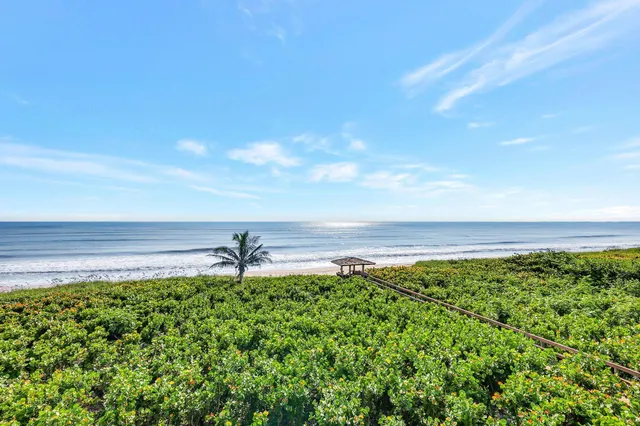 $1,150,000 | 4000 North Hwy A1A, Unit 402, Hutchinson Island, FL 34949