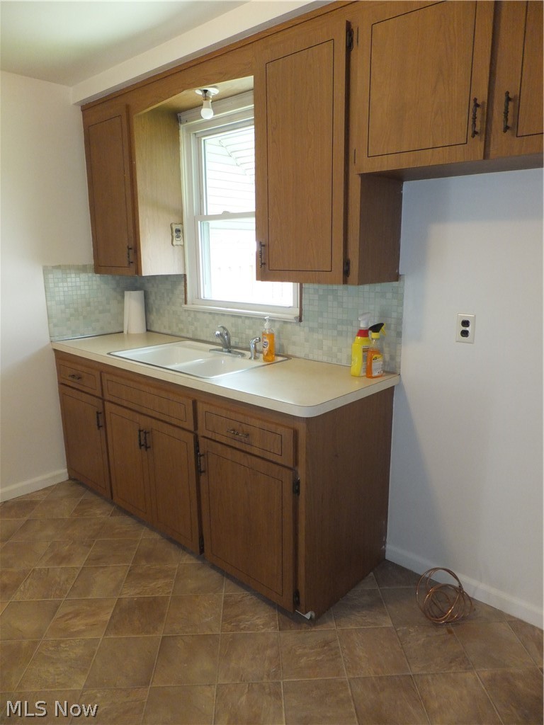 4424 Roadoan Road Brooklyn, OH 44144 - Photo 6 of 27