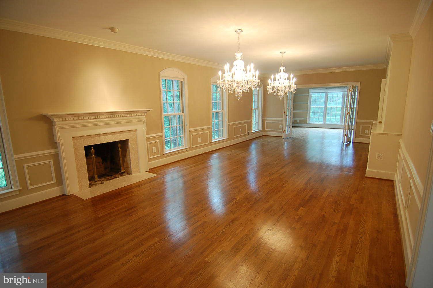 770 Potomac River Road McLean, VA 22102 - Photo 12 of 30 Dining Room