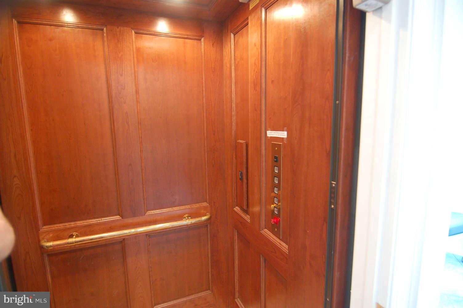 770 Potomac River Road McLean, VA 22102 - Photo 17 of 30 Interior General