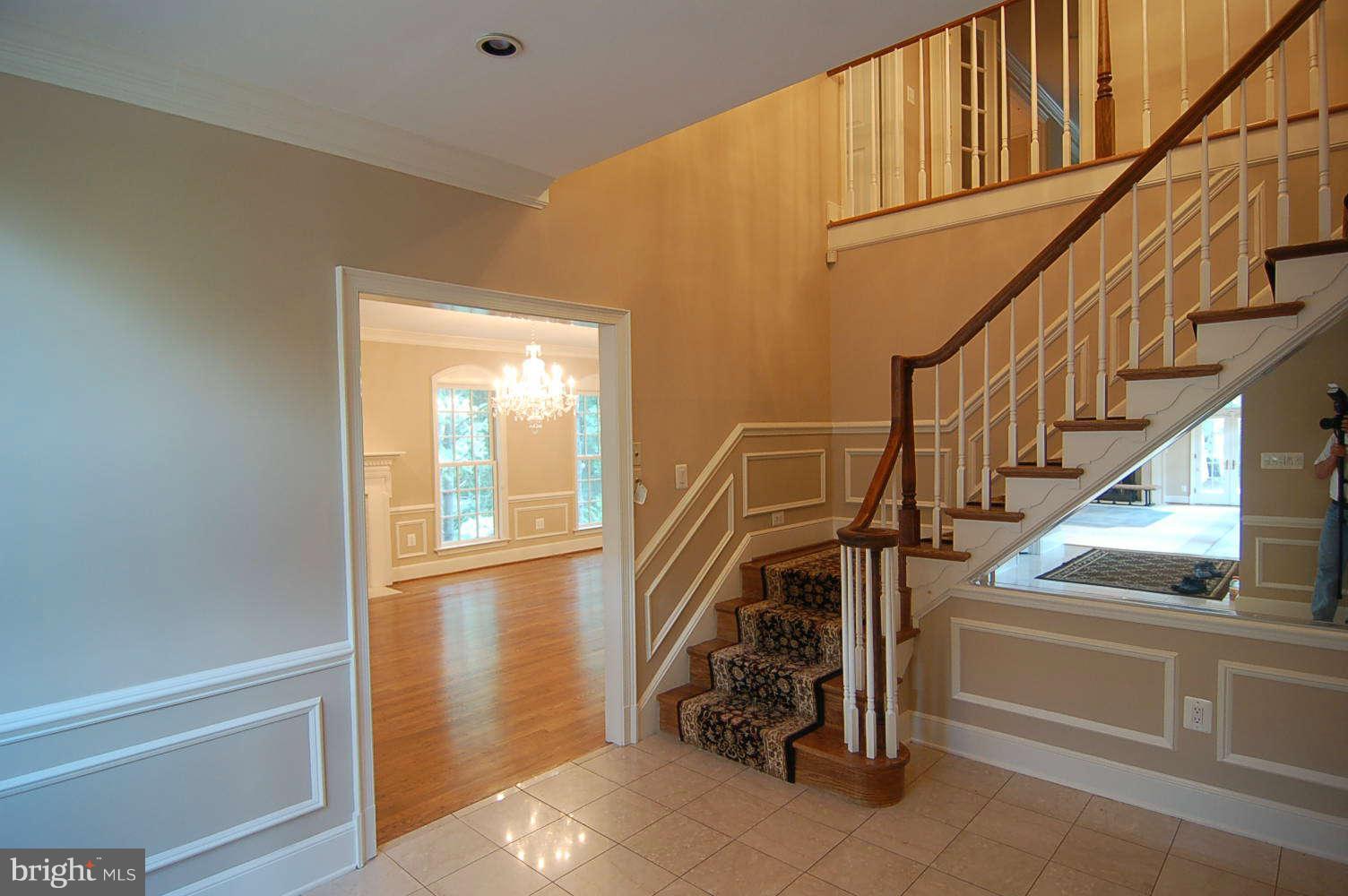 770 Potomac River Road McLean, VA 22102 - Photo 20 of 30 Interior General