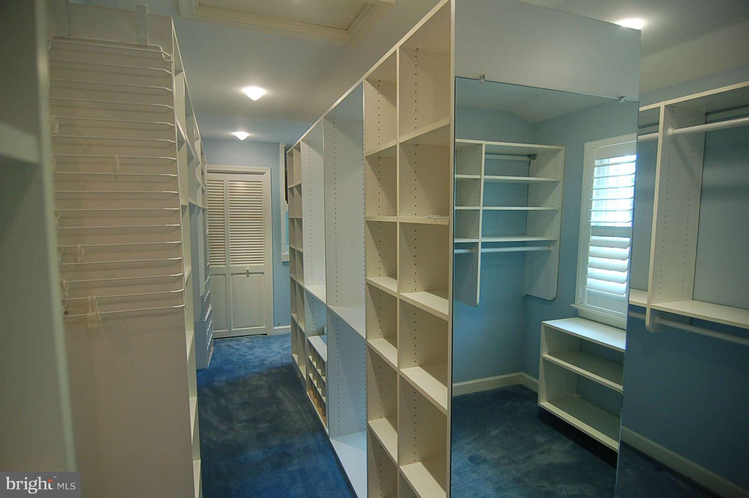 770 Potomac River Road McLean, VA 22102 - Photo 23 of 30 Interior General