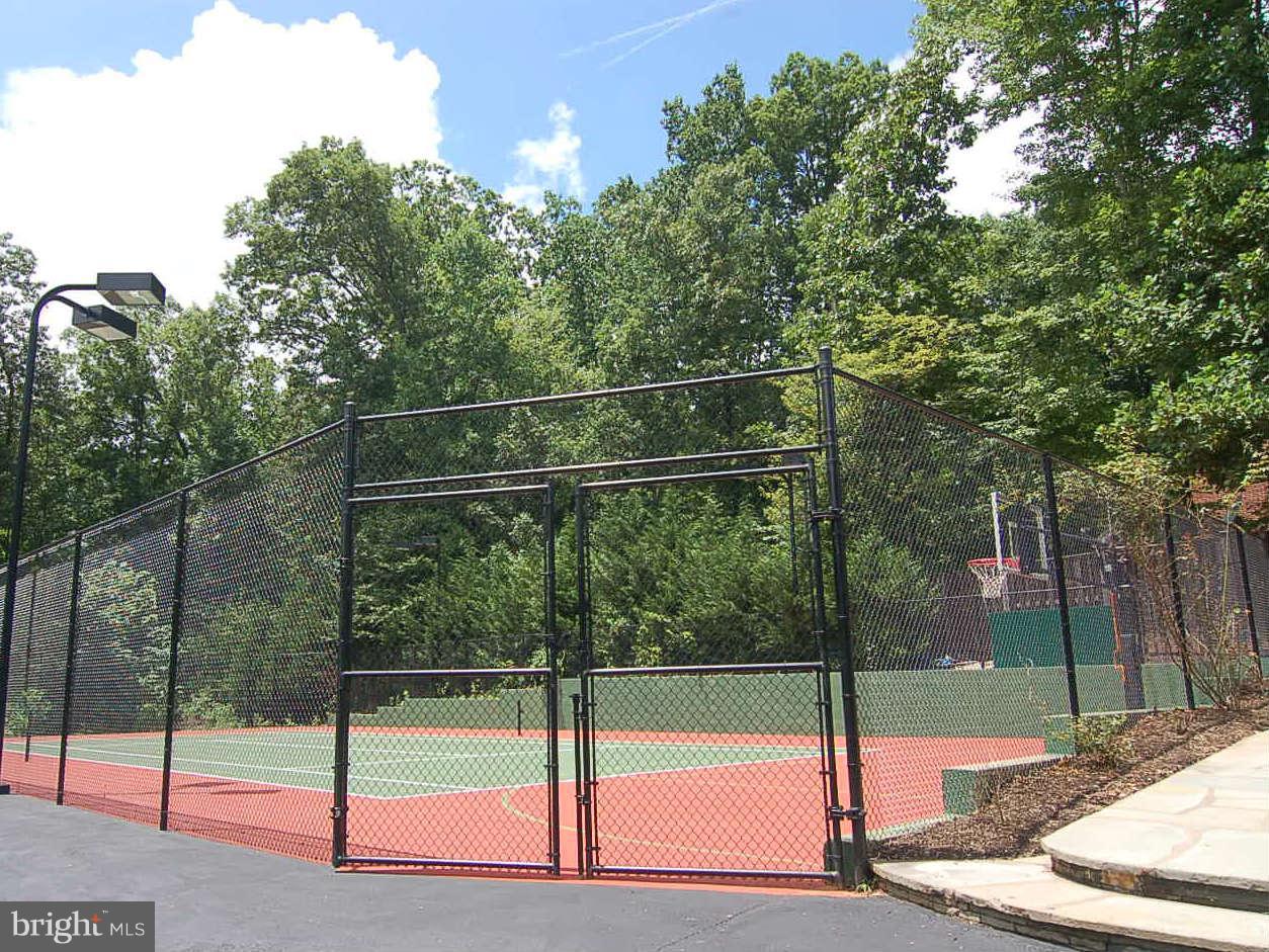 770 Potomac River Road McLean, VA 22102 - Photo 8 of 30 Exterior General