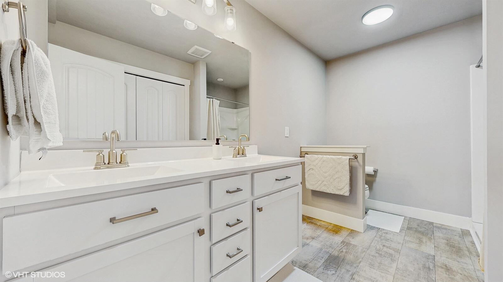 6183 Comiskey Road Stevensville, MI 49127 - Photo 18 of 39 18_6183ComiskeyRd_540Dunewood_2018_Large