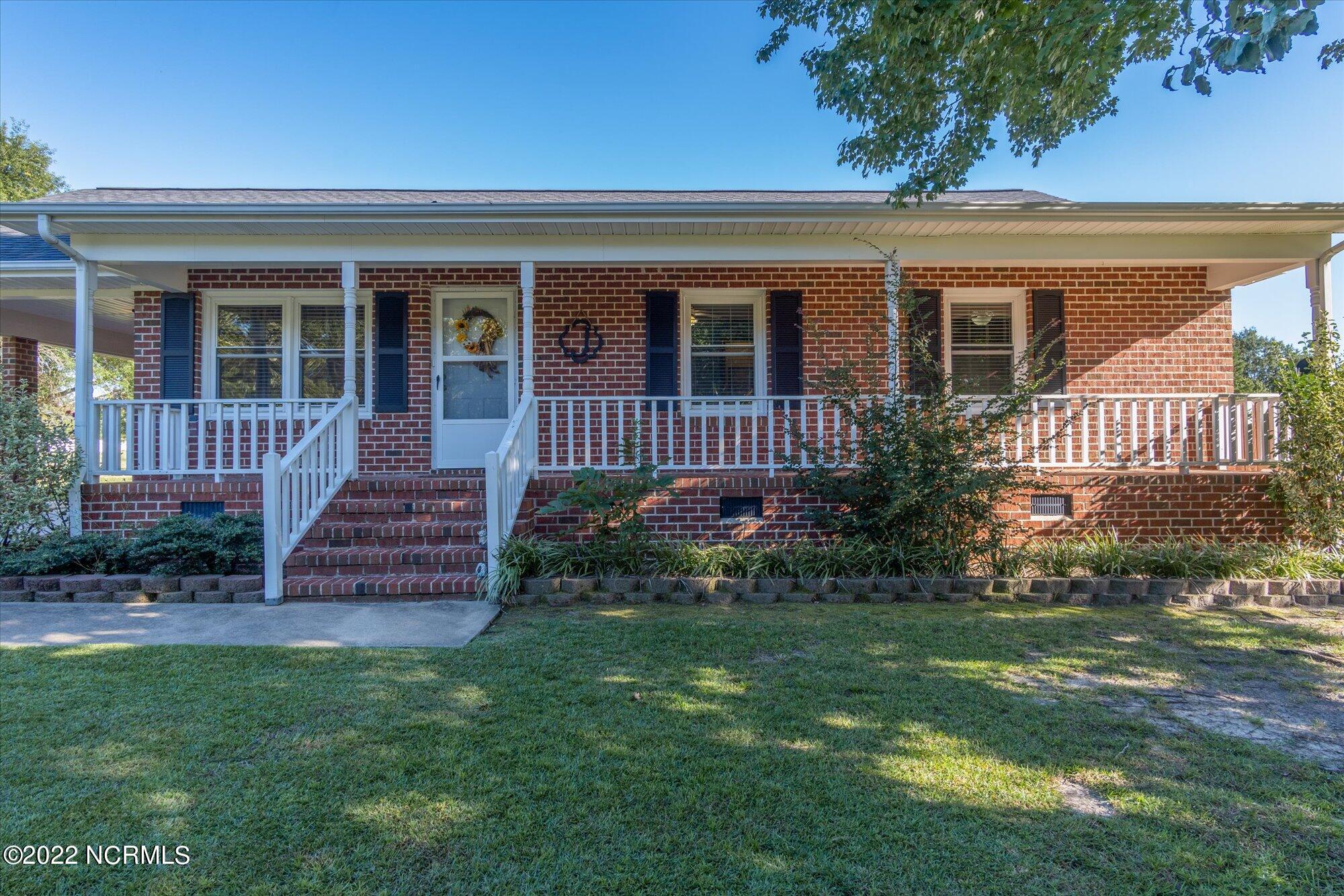 3261 Kelly Road Kinston, NC 28504 - Photo 4 of 35 06-3261 Kelly Rd-6
