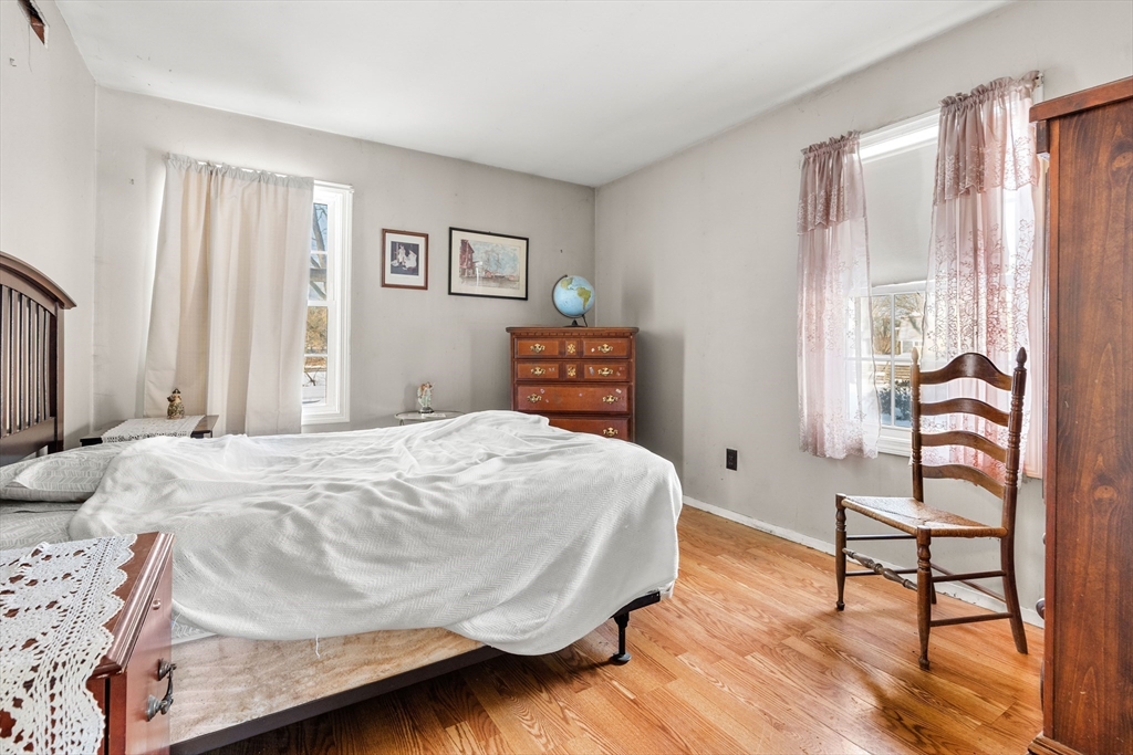 194 River Road Lowell, MA 01852 - Photo 16 of 30