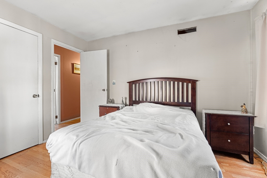 194 River Road Lowell, MA 01852 - Photo 17 of 30