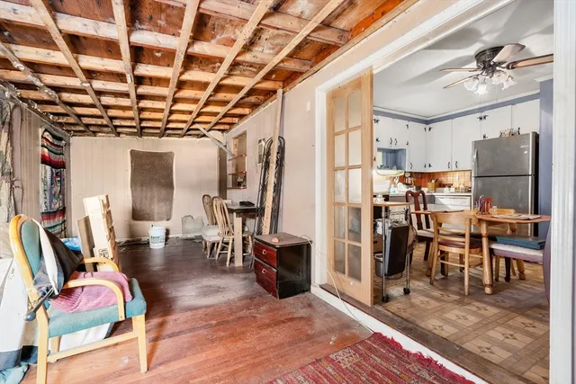 $370,000 | 194 River Road, Lowell, MA 01852