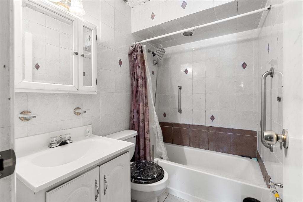 194 River Road Lowell, MA 01852 - Photo 25 of 30