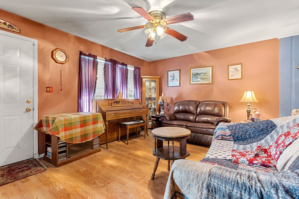 194 River Road Lowell, MA 01852 - Photo 6 of 30