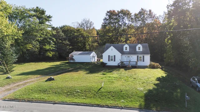 $285,000 | 1346 Highway 7, Brunswick, NY 12180