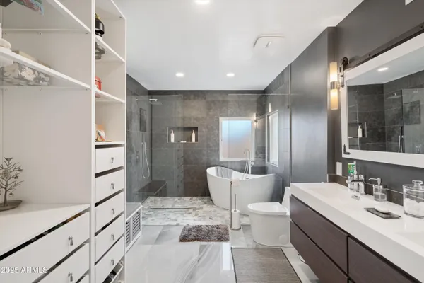 $735,000 | 2440 East Yucca Street, Phoenix, AZ 85028