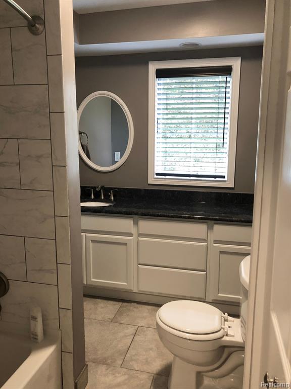 1153 East Fairview Lane Rochester Hills, MI 48306 - Photo 19 of 24