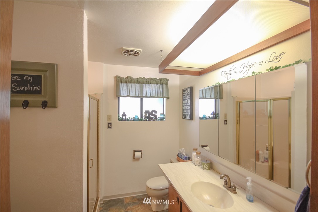 813 Valley View Way Aberdeen, WA 98520 - Photo 17 of 23 Gallery Image 17