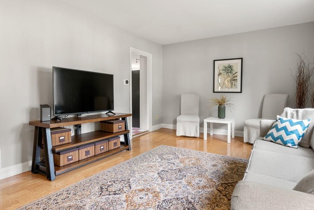 27 Chubb Road Framingham, MA 01701 - Photo 6 of 21 Gallery Image 6