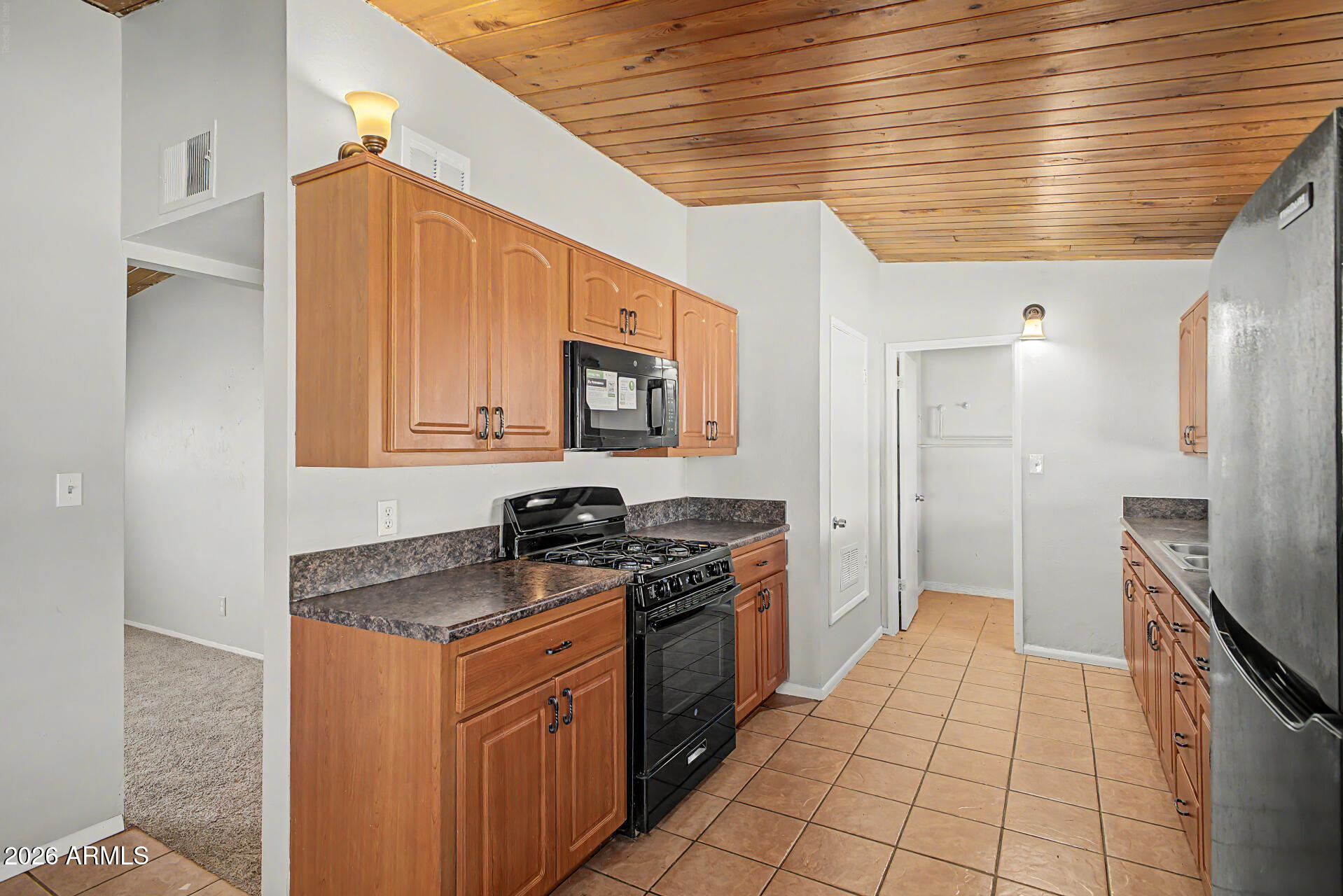 413 Essex Road Kearny, AZ 85137 - Photo 10 of 29 10 - Essex