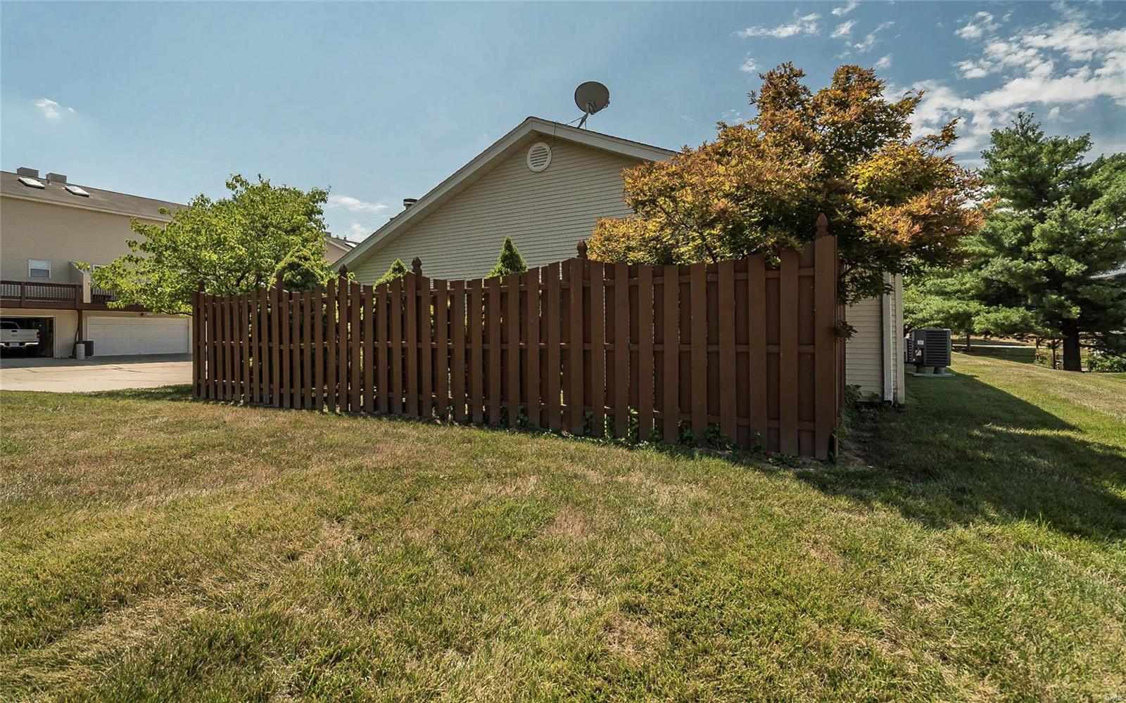 1280 Dell Ridge Court St. Peters, MO 63303 - Photo 2 of 31 Gallery Image 2