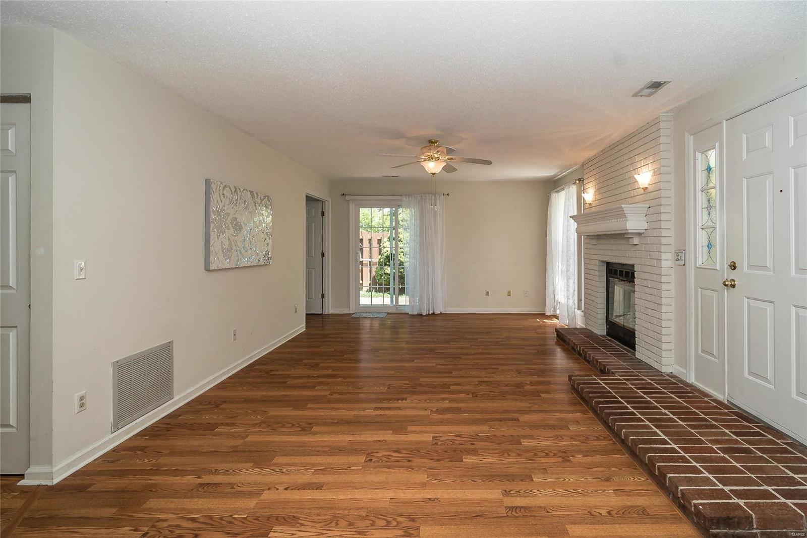 1280 Dell Ridge Court St. Peters, MO 63303 - Photo 13 of 31 Gallery Image 13