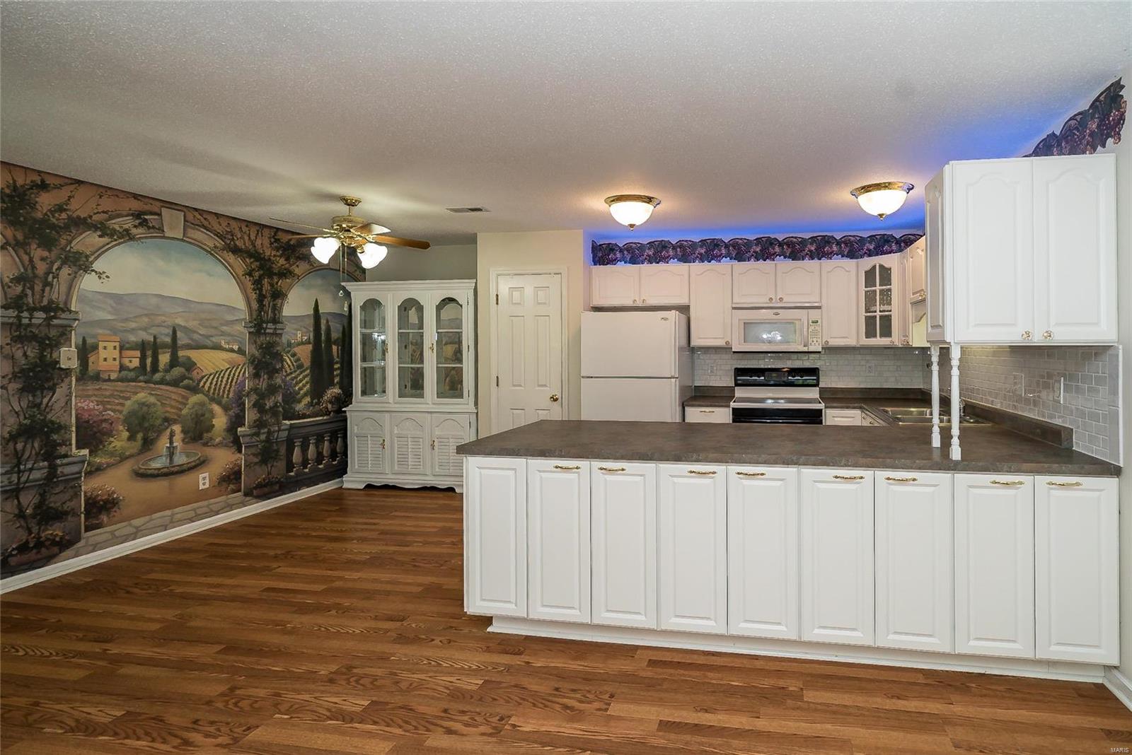 1280 Dell Ridge Court St. Peters, MO 63303 - Photo 8 of 31 Gallery Image 8