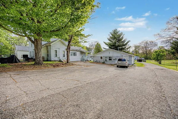 $499,000 | 213 Reading Avenue, Jonesville, MI 49250