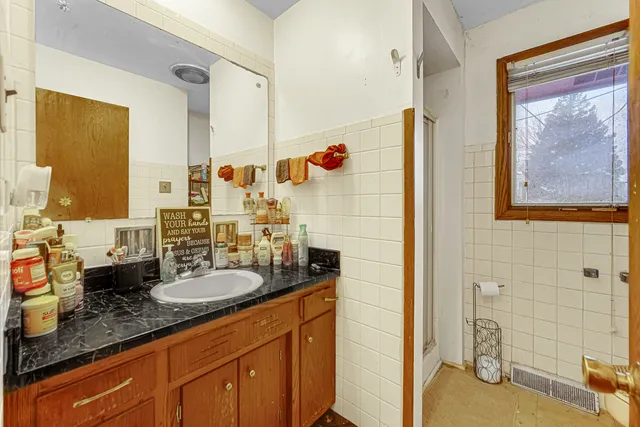 $275,000 | 463 Orchard Lane, Beecher, IL 60401