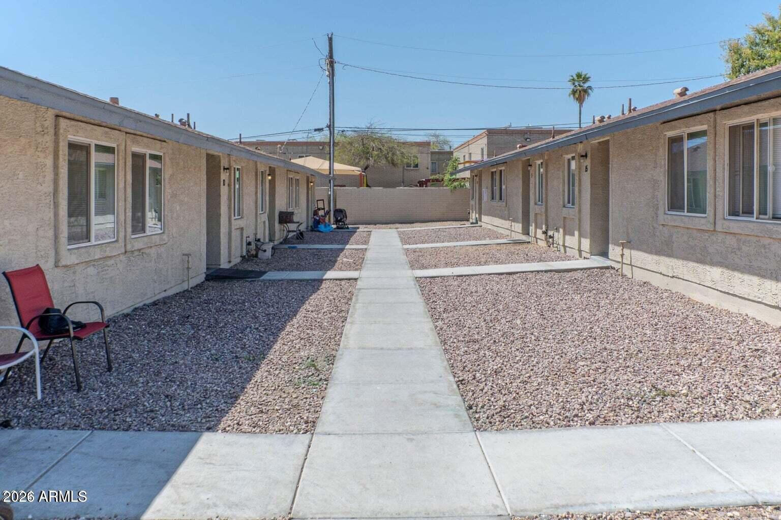 936 West Mountain View Road, Unit 1 Phoenix, AZ 85021 - Photo 4 of 12 20241014170444520528000000-o