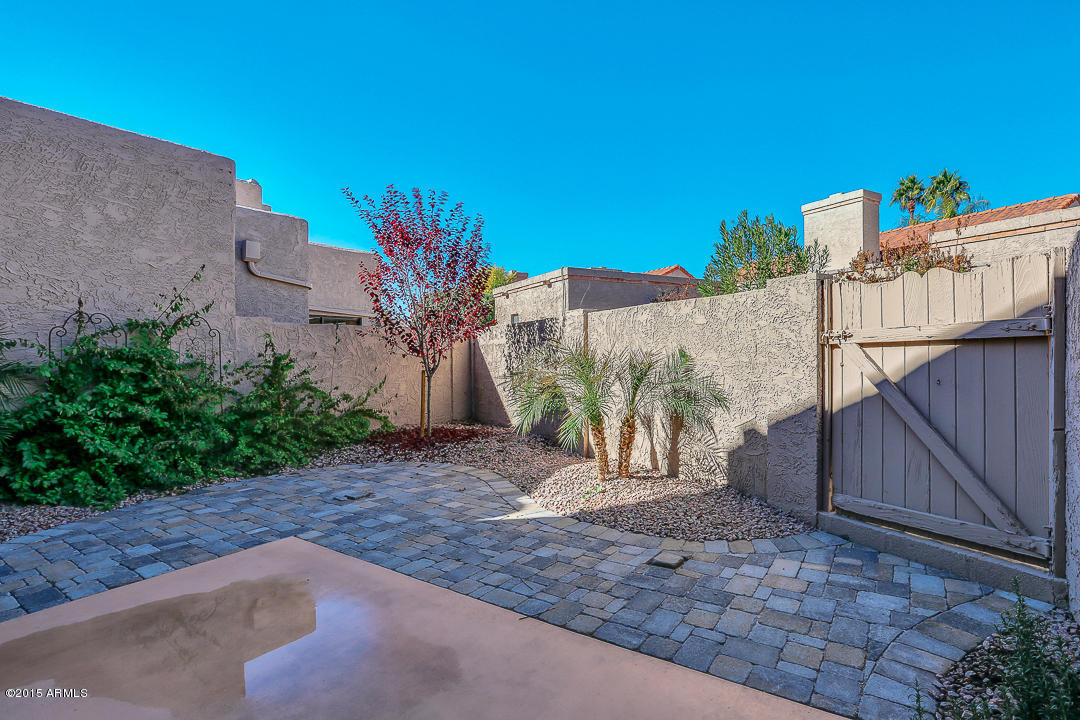 4042 East Bloomfield Road Phoenix, AZ 85032 - Photo 13 of 19 Backyard & Patio