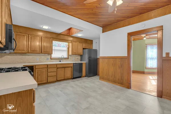 $222,500 | 878 South Wildwood Avenue, Kankakee, IL 60901