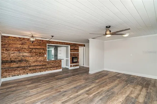 $425,000 | 10820 South County Road 39, Lithia, FL 33547