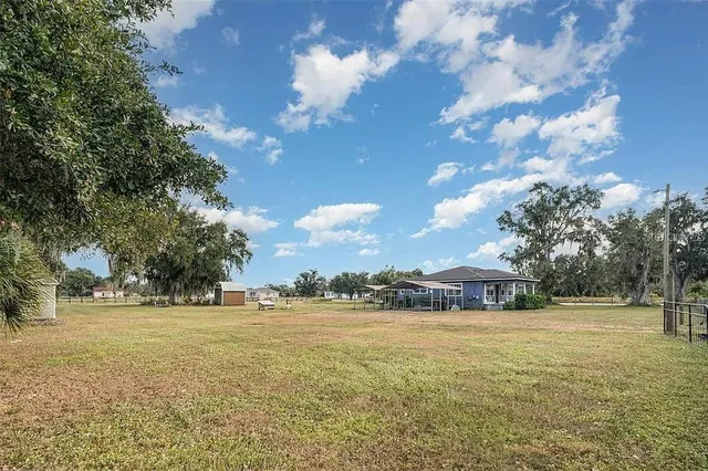 $425,000 | 10820 South County Road 39, Lithia, FL 33547