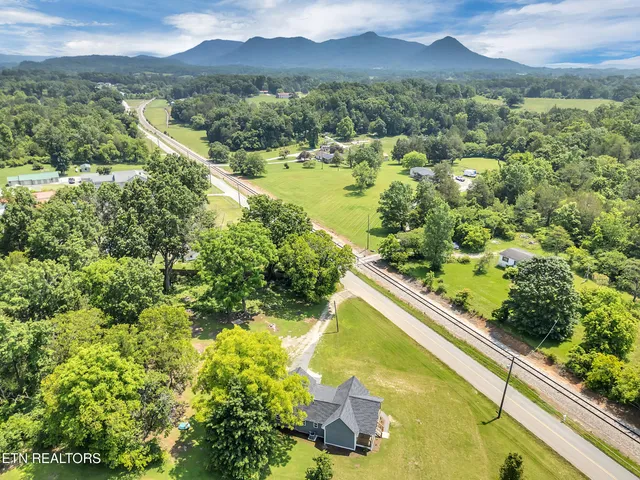 $314,500 | 7915 Corryton Luttrell Road, Corryton, TN 37721