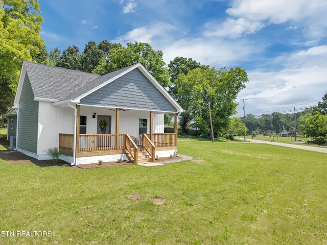 $314,500 | 7915 Corryton Luttrell Road, Corryton, TN 37721
