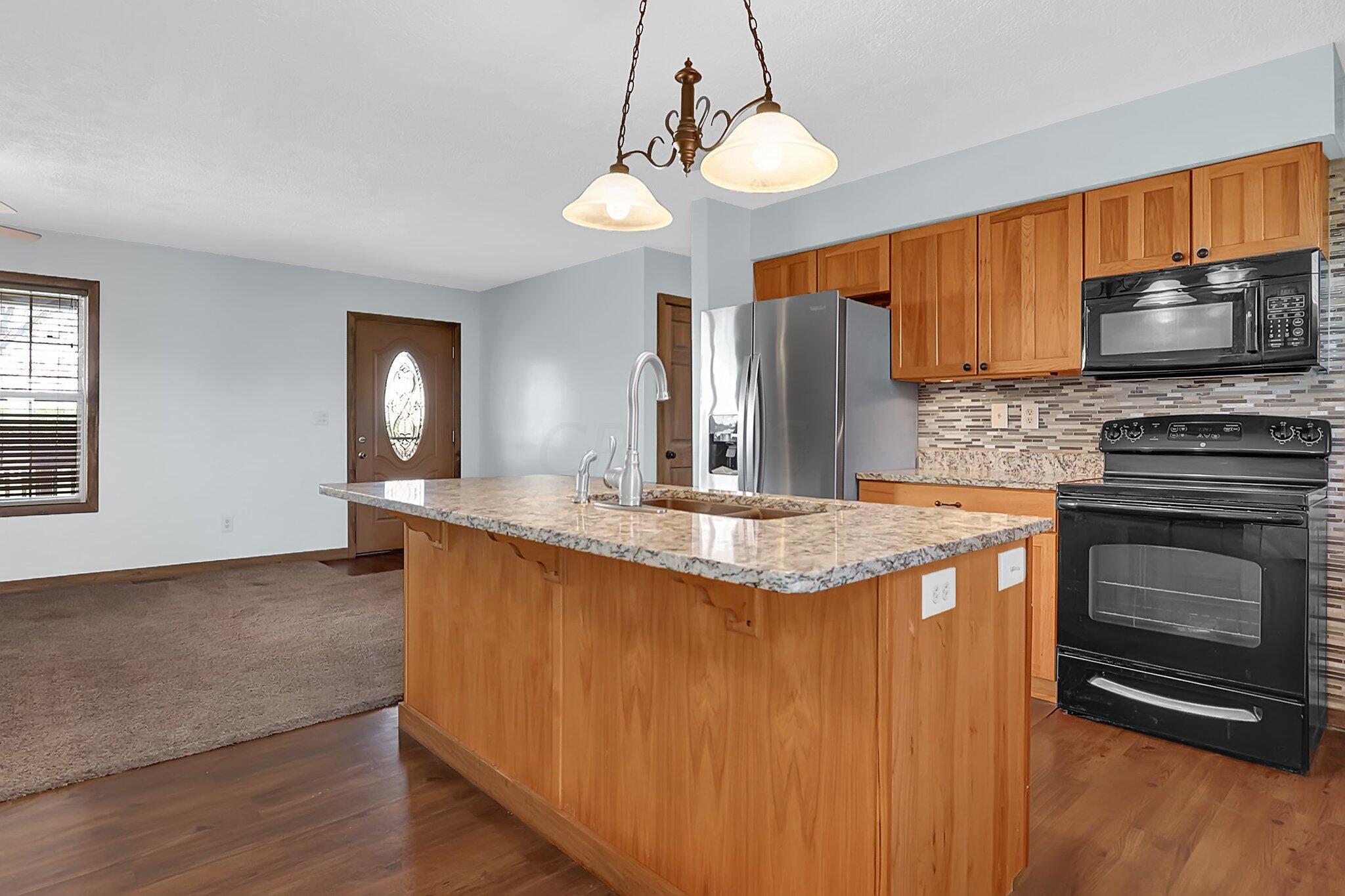 12560 kitchen 2