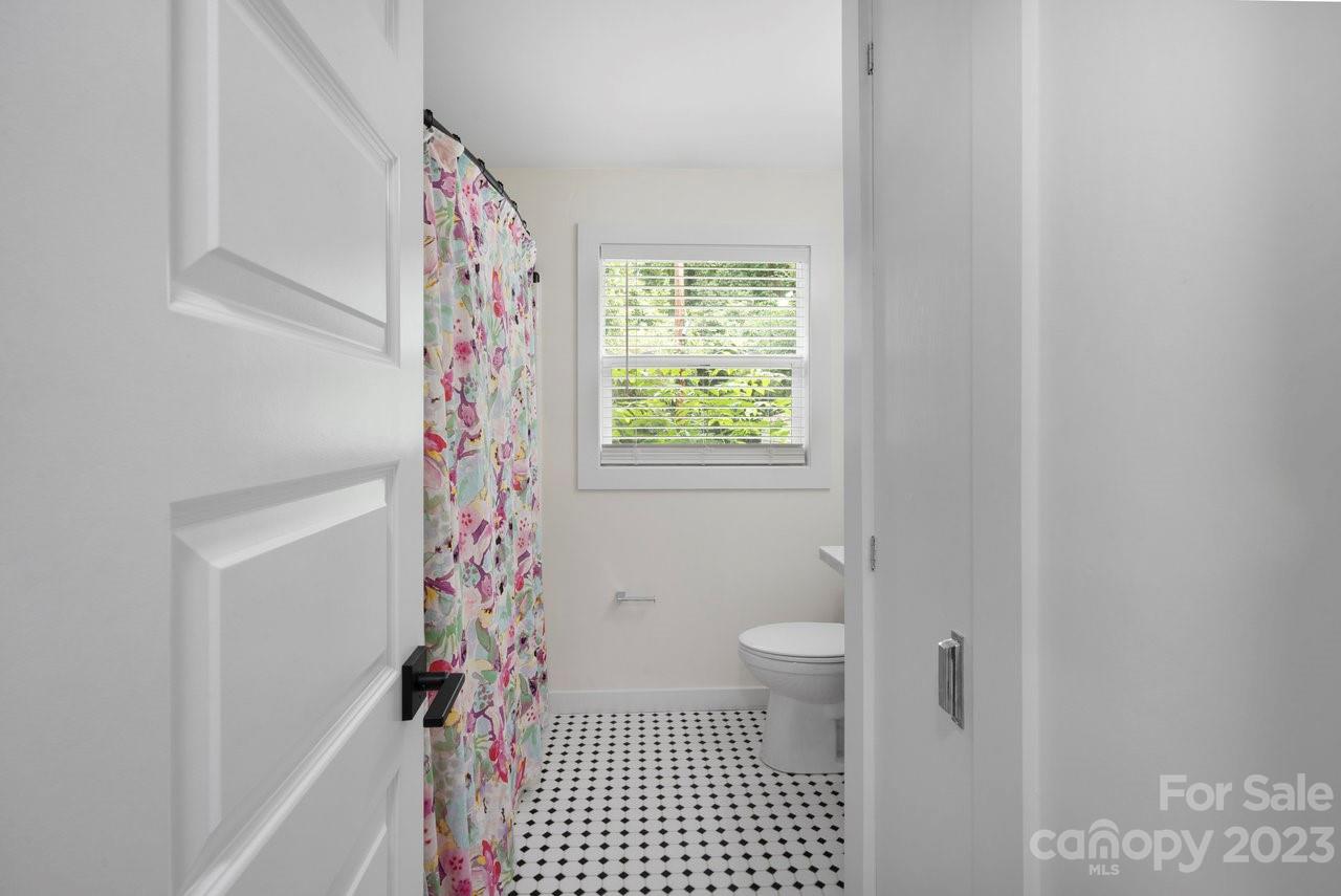 4911 Murrayhill Road Charlotte, NC 28210 - Photo 25 of 34 Gallery Image 25