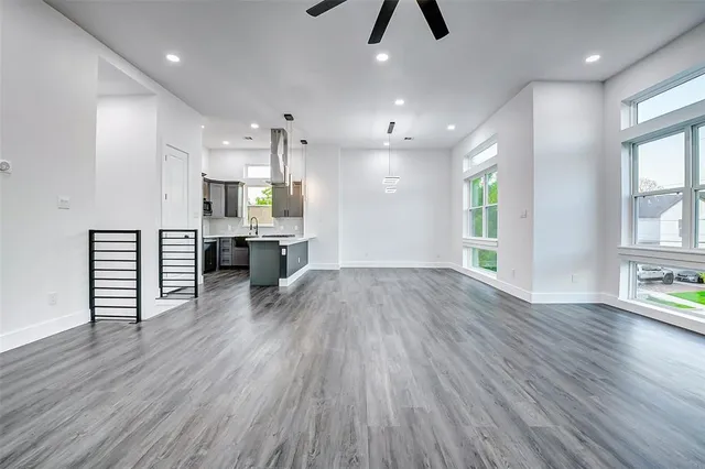 $3,000 | 1913 Hoskins Drive, Unit B, Houston, TX 77080