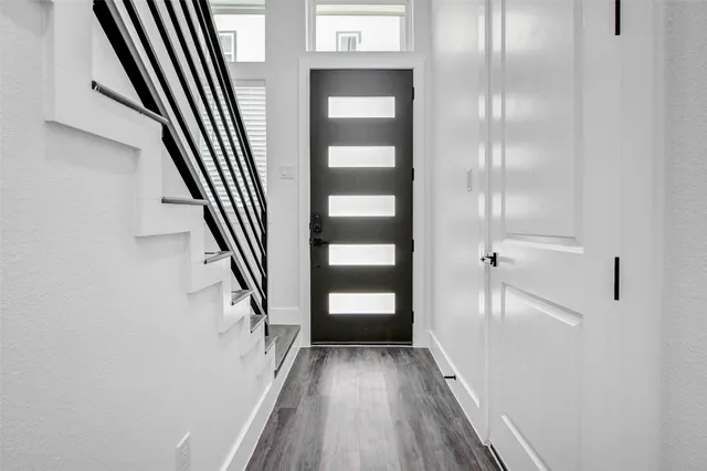 $3,000 | 1913 Hoskins Drive, Unit B, Houston, TX 77080