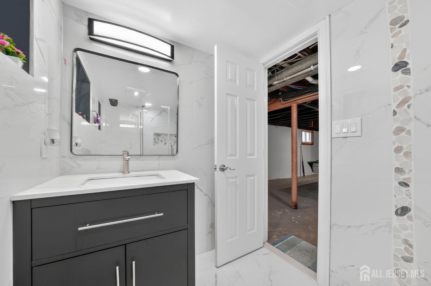 59 Eden Avenue Edison, NJ 08817 - Photo 36 of 45
