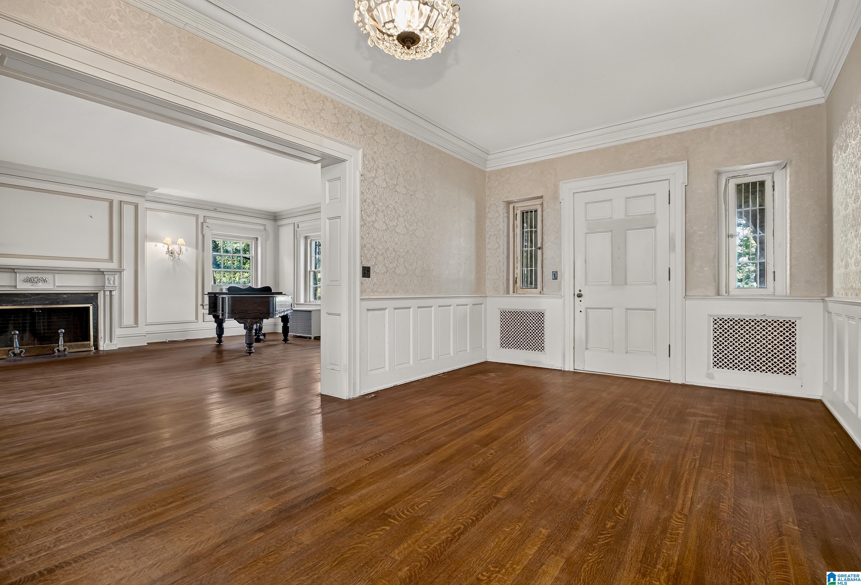 1453 Shades Crest Road Hoover, AL 35226 - Photo 11 of 91 Gallery Image 11