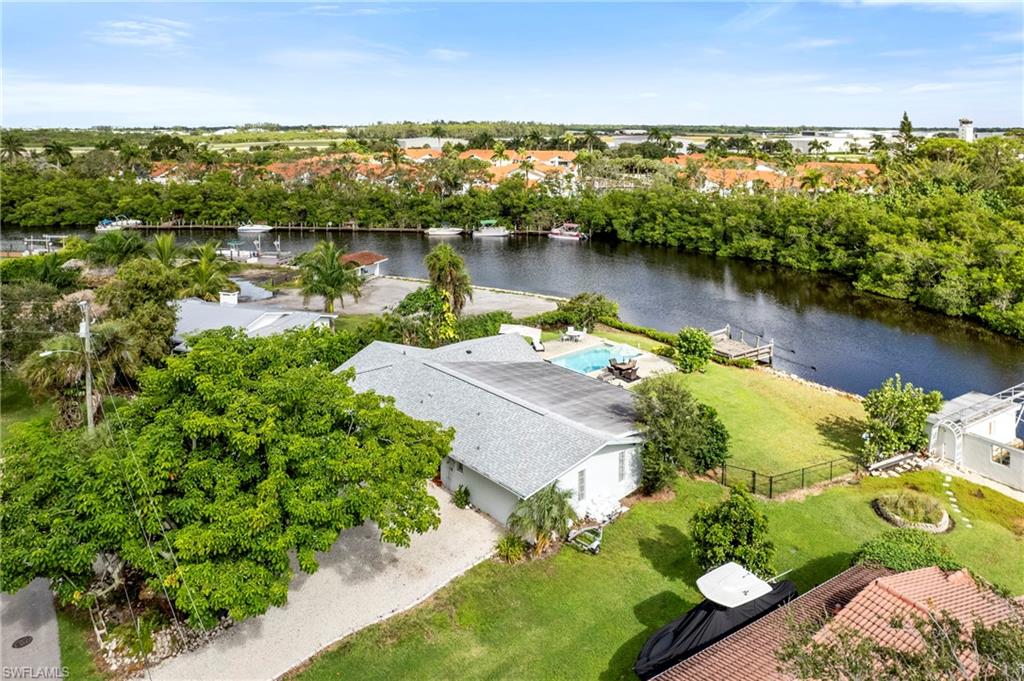 2271 Harbor Road Naples, FL 34104 - Photo 3 of 35