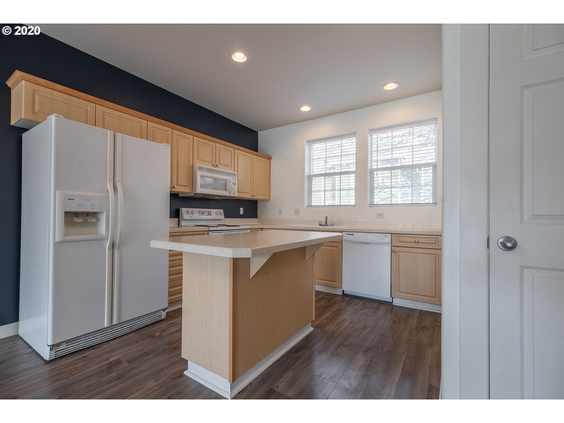 15620 Southwest Black Quartz Street Beaverton, OR 97007 - Photo 10 of 32