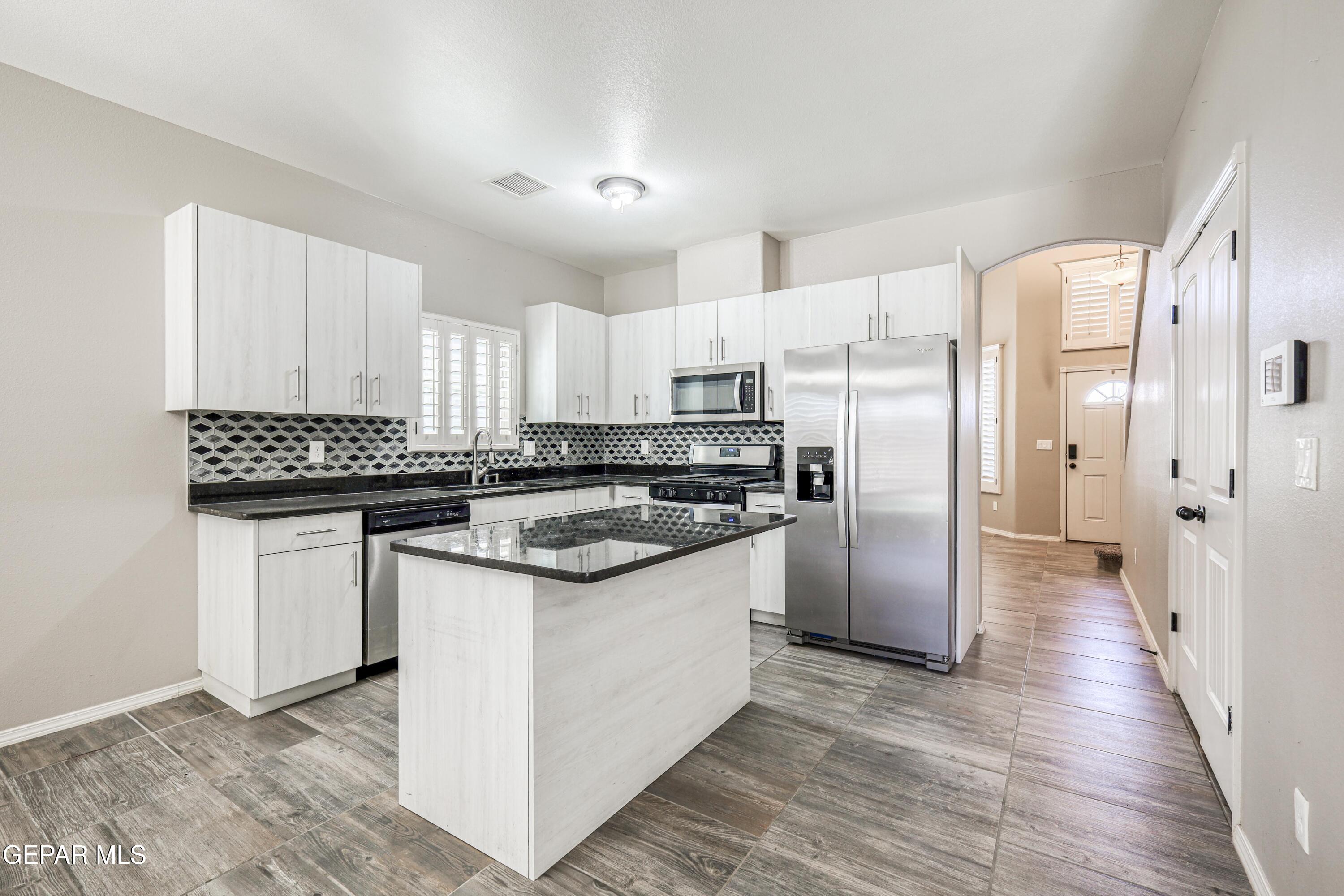 964 Penrith Street El Paso, TX 79928 - Photo 11 of 62 IMG_1428_HDR