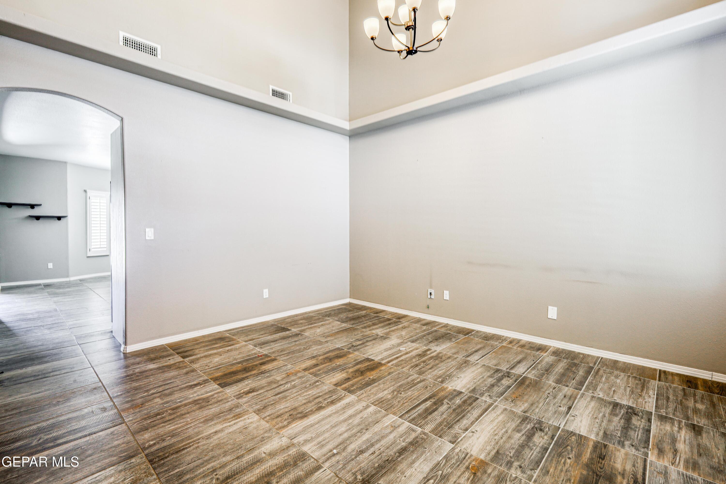 964 Penrith Street El Paso, TX 79928 - Photo 29 of 62 a view of an empty room