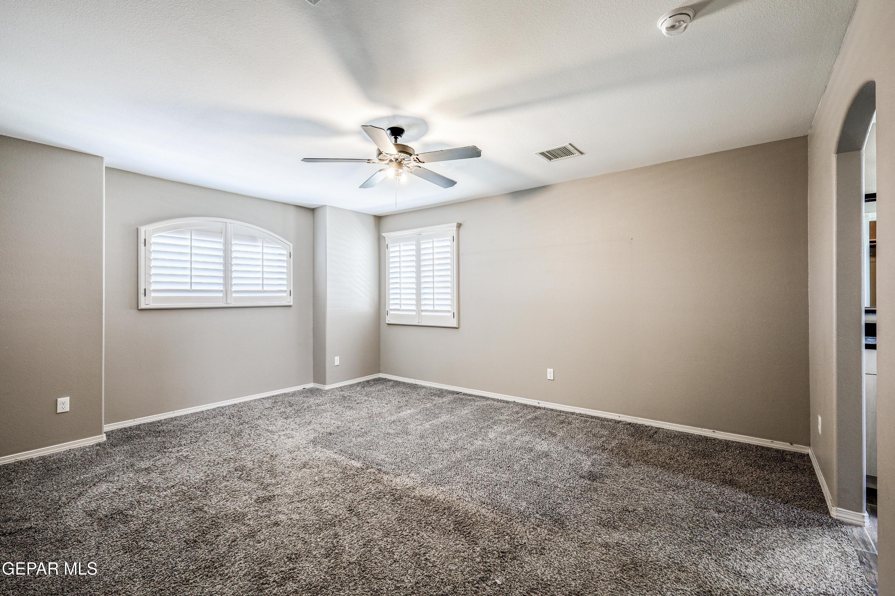 964 Penrith Street El Paso, TX 79928 - Photo 36 of 62 a view of an empty room with a window