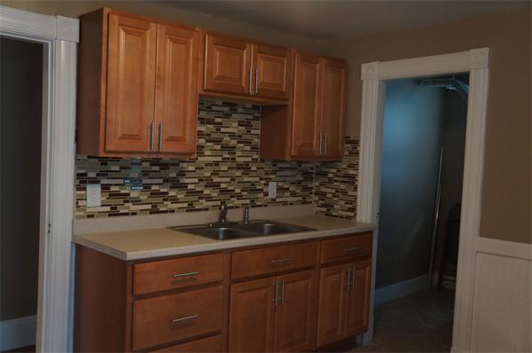 138 Yale Street Springfield, MA 01109 - Photo 9 of 13 Gallery Image 9