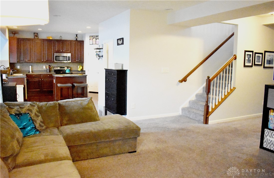 1908 Spring Ridge Drive Xenia, OH 45385 - Photo 4 of 25 Gallery Image 4