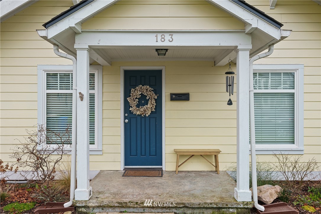 183 Southwest Alfred Street Chehalis, WA 98532 - Photo 3 of 25 Gallery Image 3